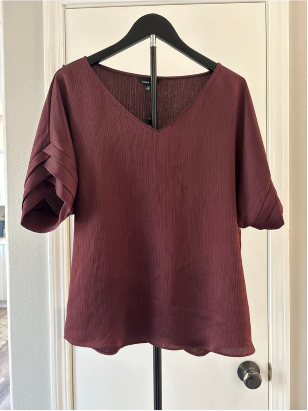 NWT Naked Zebra Burgundy Crinkle Satin V Neck Blouse M